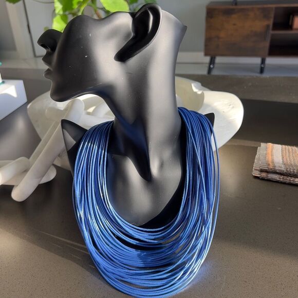 THE SOUTH APPAREL Vibrant Multi-Strand Blue Necklace with Silver Clasp - Picture 1 of 4